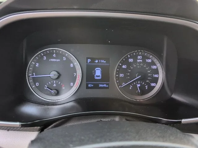 Used 2019 Silver Hyundai Sport image 27