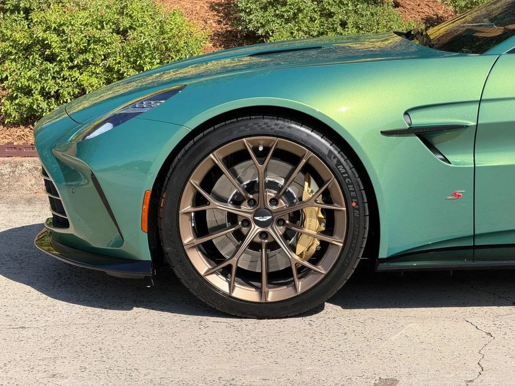 New 2026 Q Iridescent Emerald Aston Martin S Roadster image 23