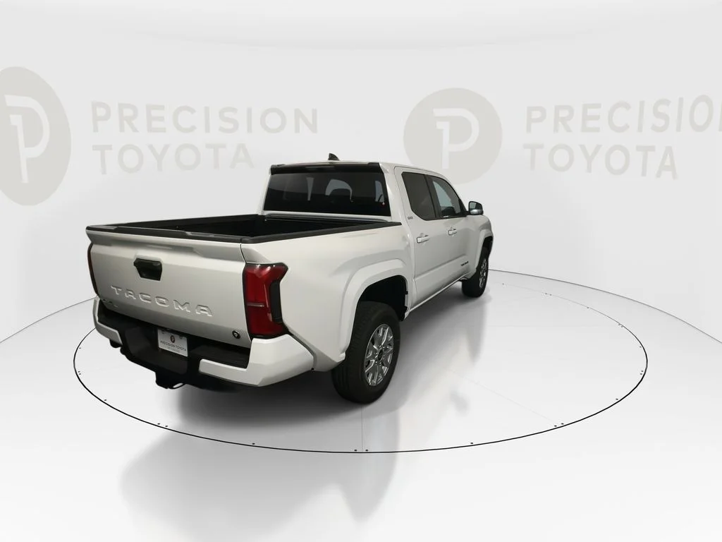 New 2026 Ice Cap Toyota SR5 image 18