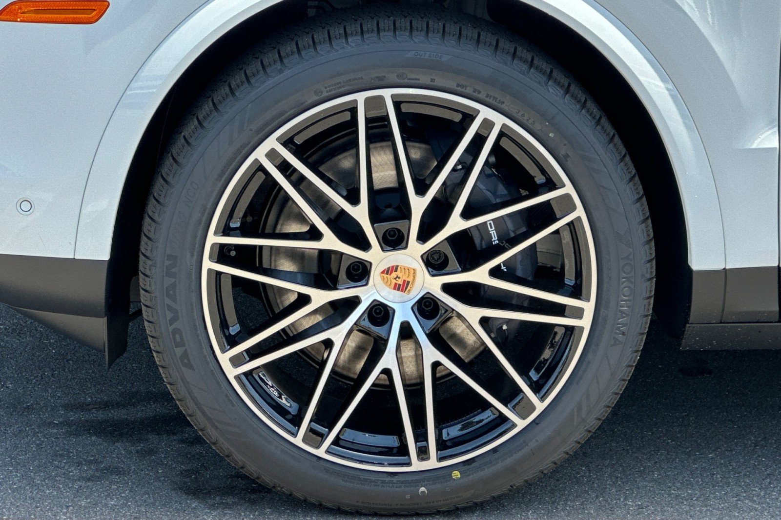 New 2026 White Porsche Coupe image 27