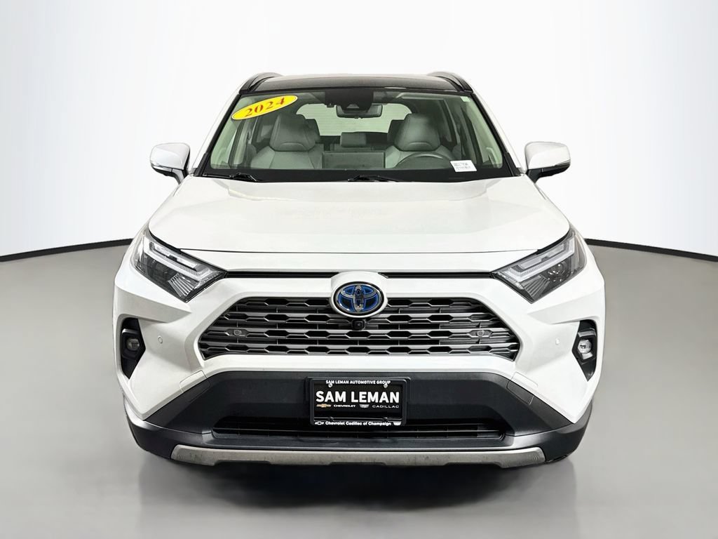 Used 2024  Toyota Hybrid Limited image 2