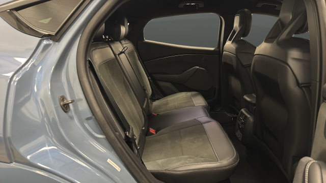 Used 2023 Vapor Blue Ford GT image 25