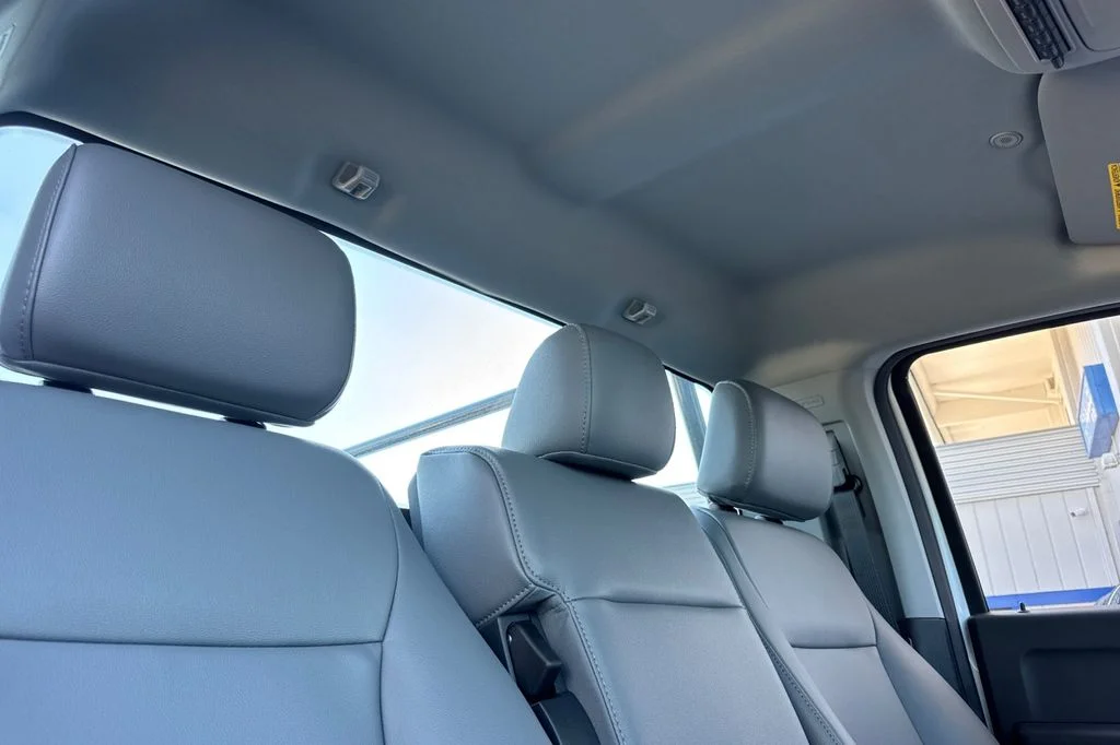 New 2026 Oxford White Ford F-250® XL image 15