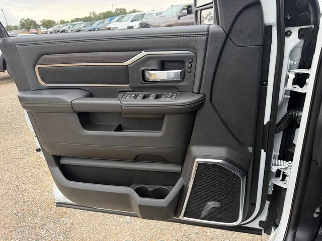 New 2026 Bright White Clear-Coat Exterior Paint RAM Laramie image 17