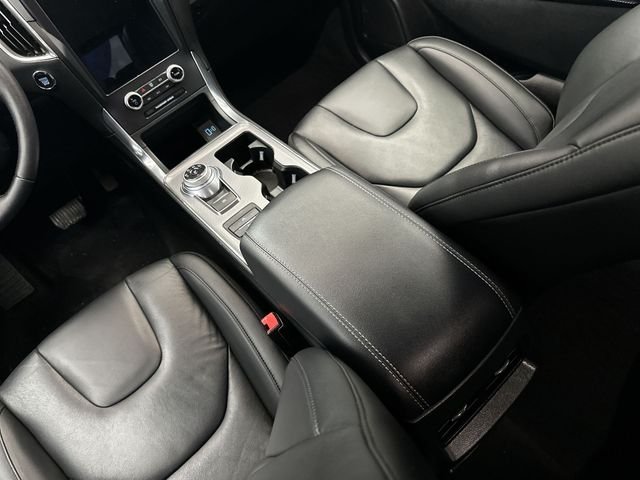 Used 2021 Gray Metallic Ford Titanium image 24
