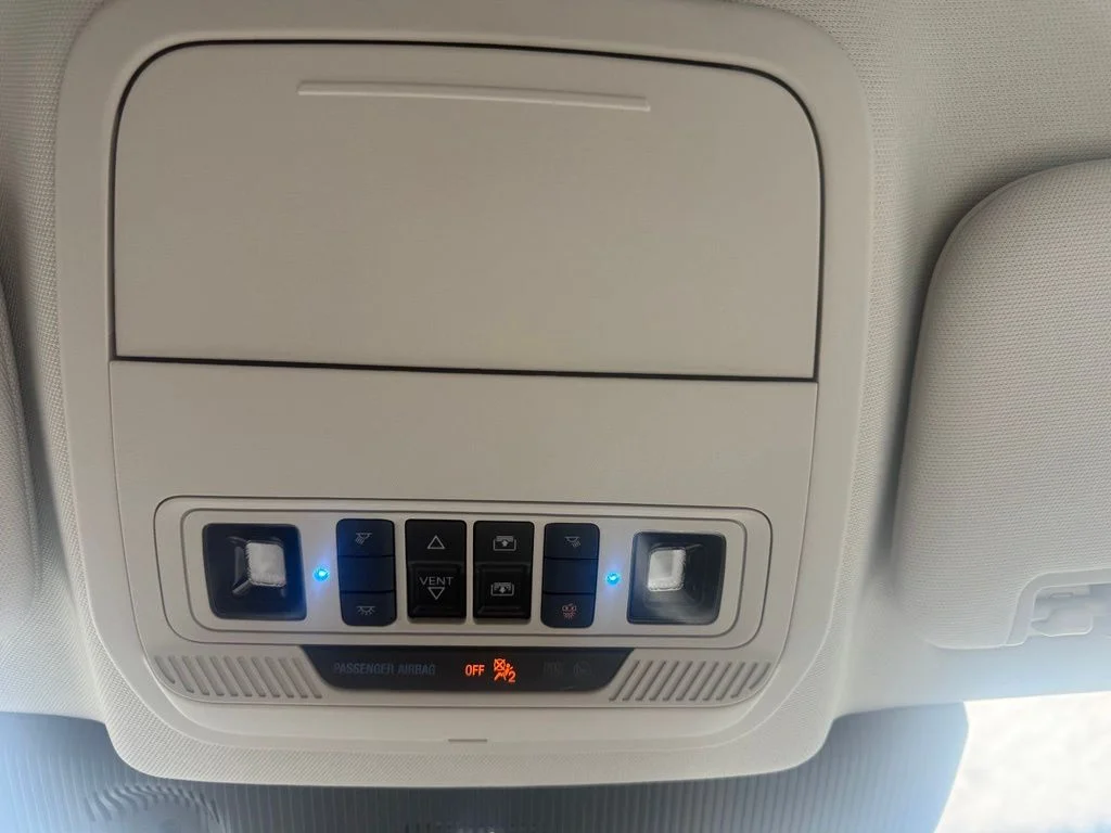 Used 2025 White Ford Platinum image 32