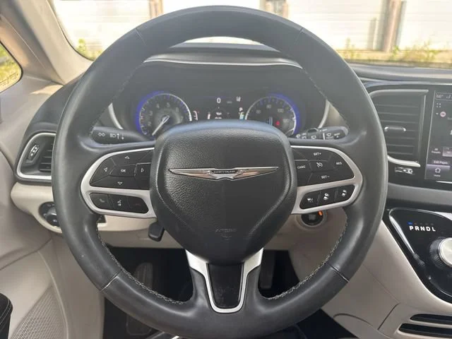 Used 2024 Black Chrysler Touring L image 12