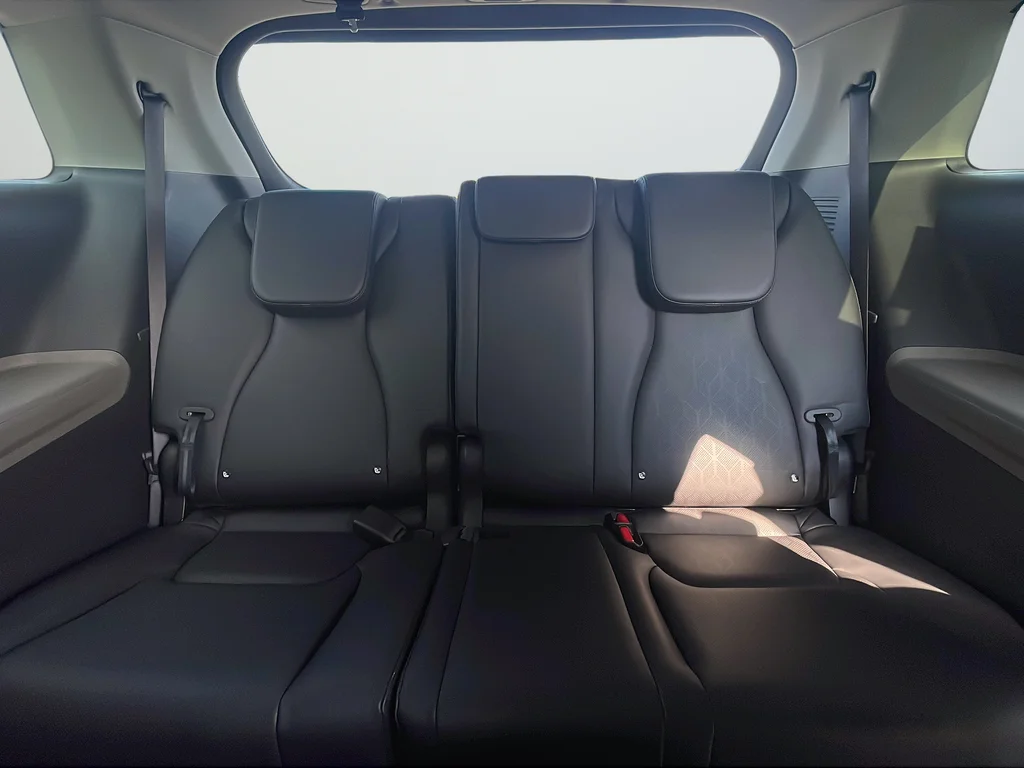 Used 2025 White Kia EX image 29