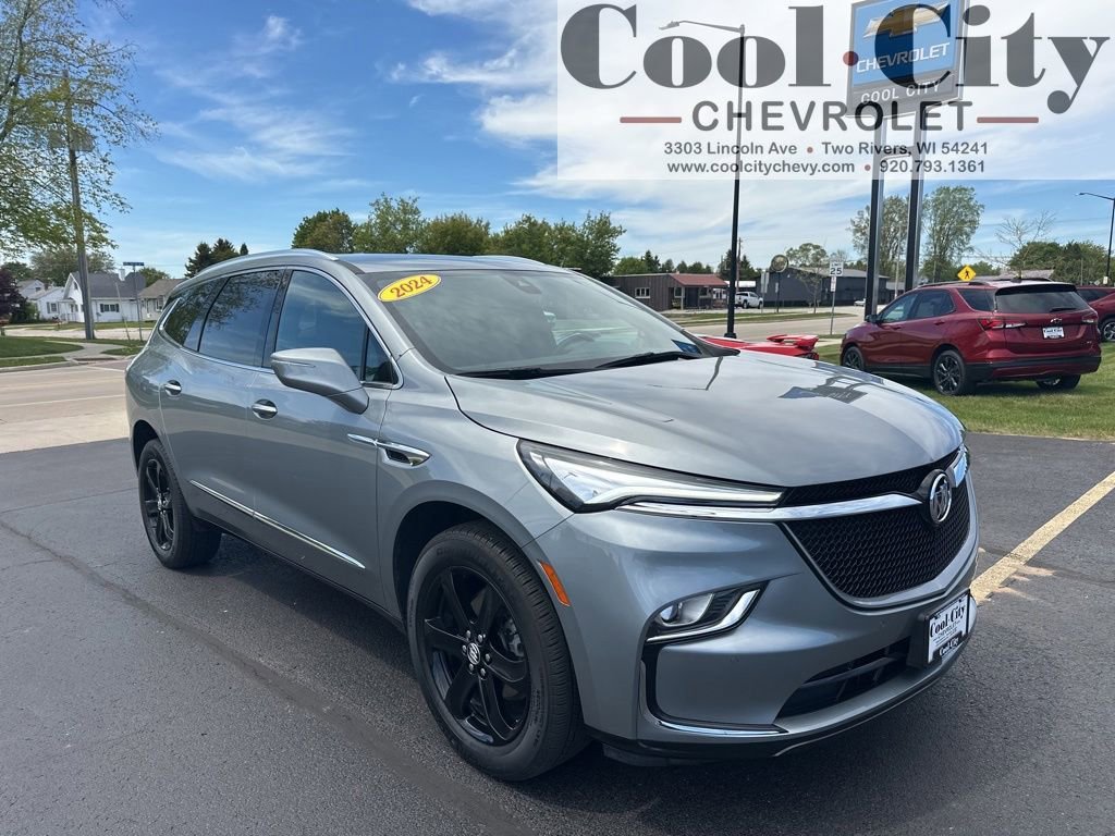 2024 Buick Enclave Essence AWD's photo