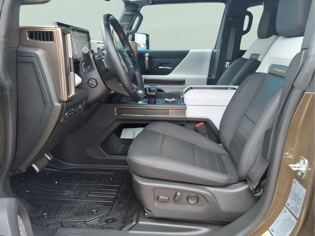 Certified Used 2025 Blue GMC 2X image 19