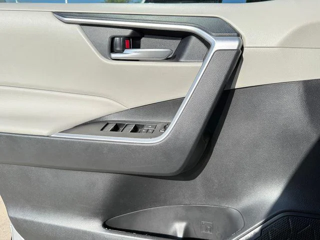Certified Used 2024 SILVER SKY METALLIC Toyota XLE image 22