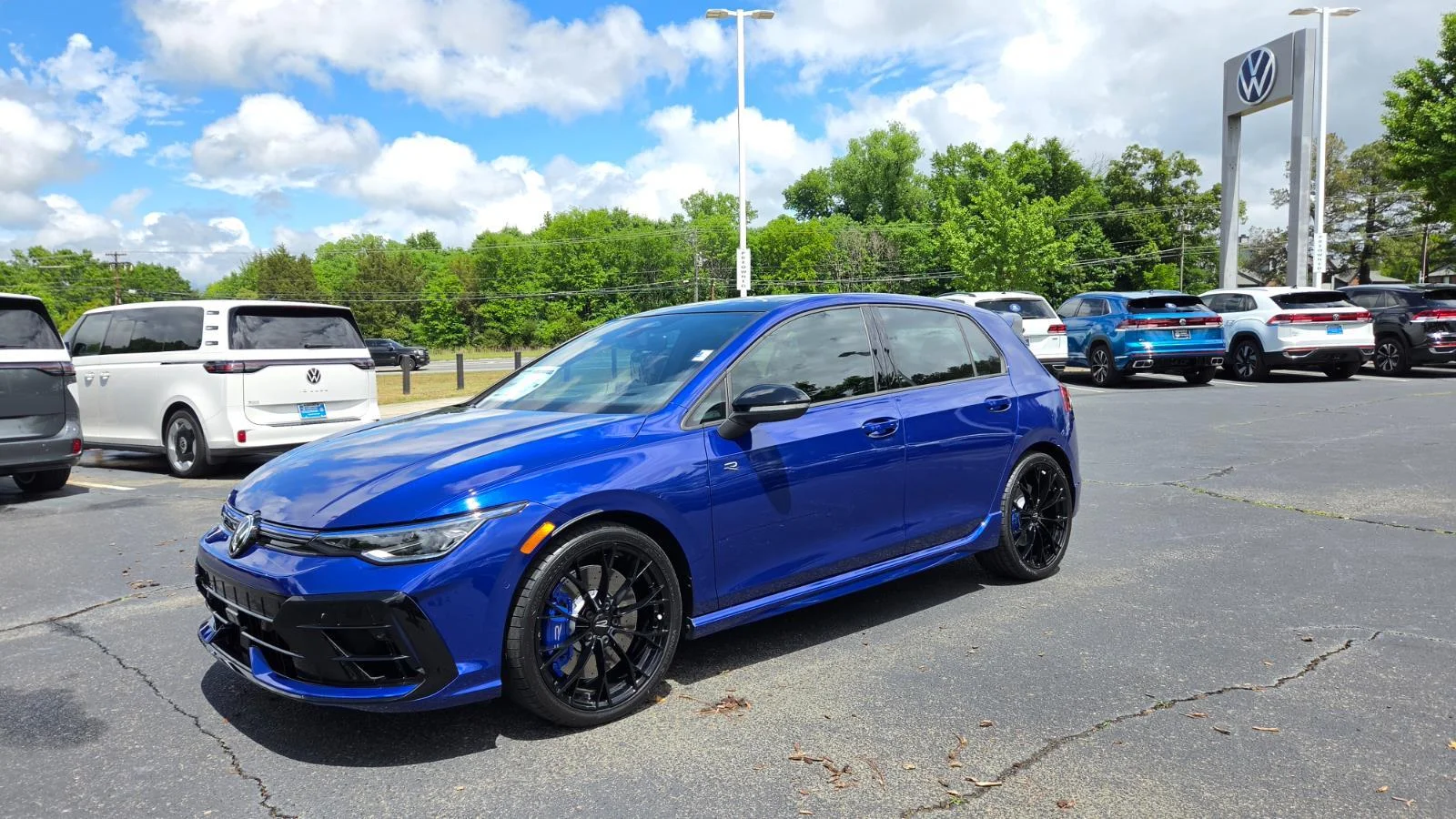 New 2026 Lapiz Blue Metallic Volkswagen  image 10