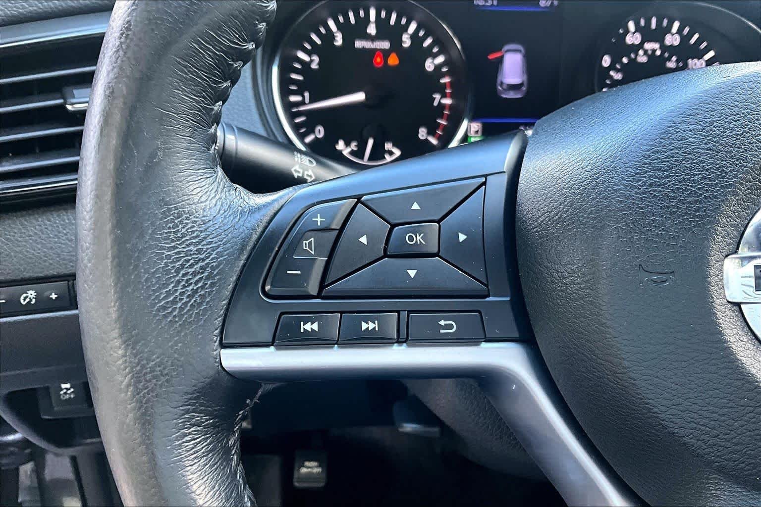Used 2018 Gun Metallic Nissan SV image 22