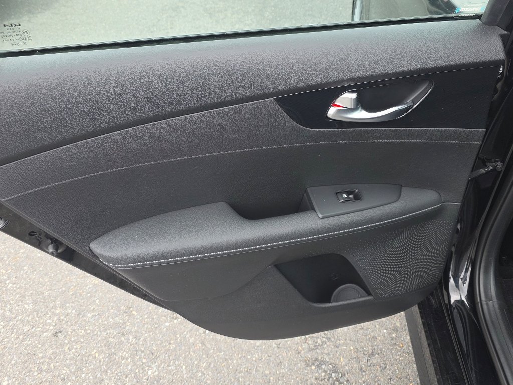 2023 Kia Forte GT-Line - Photo 30