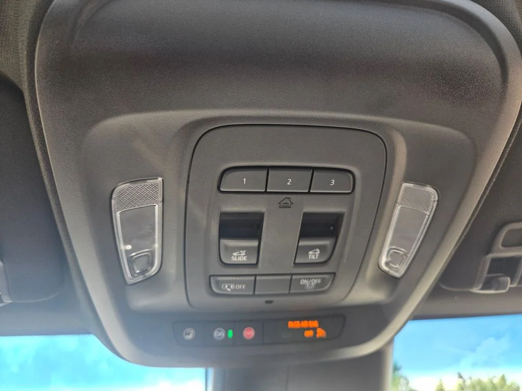 Used 2025 Black Cadillac Premium Luxury image 18