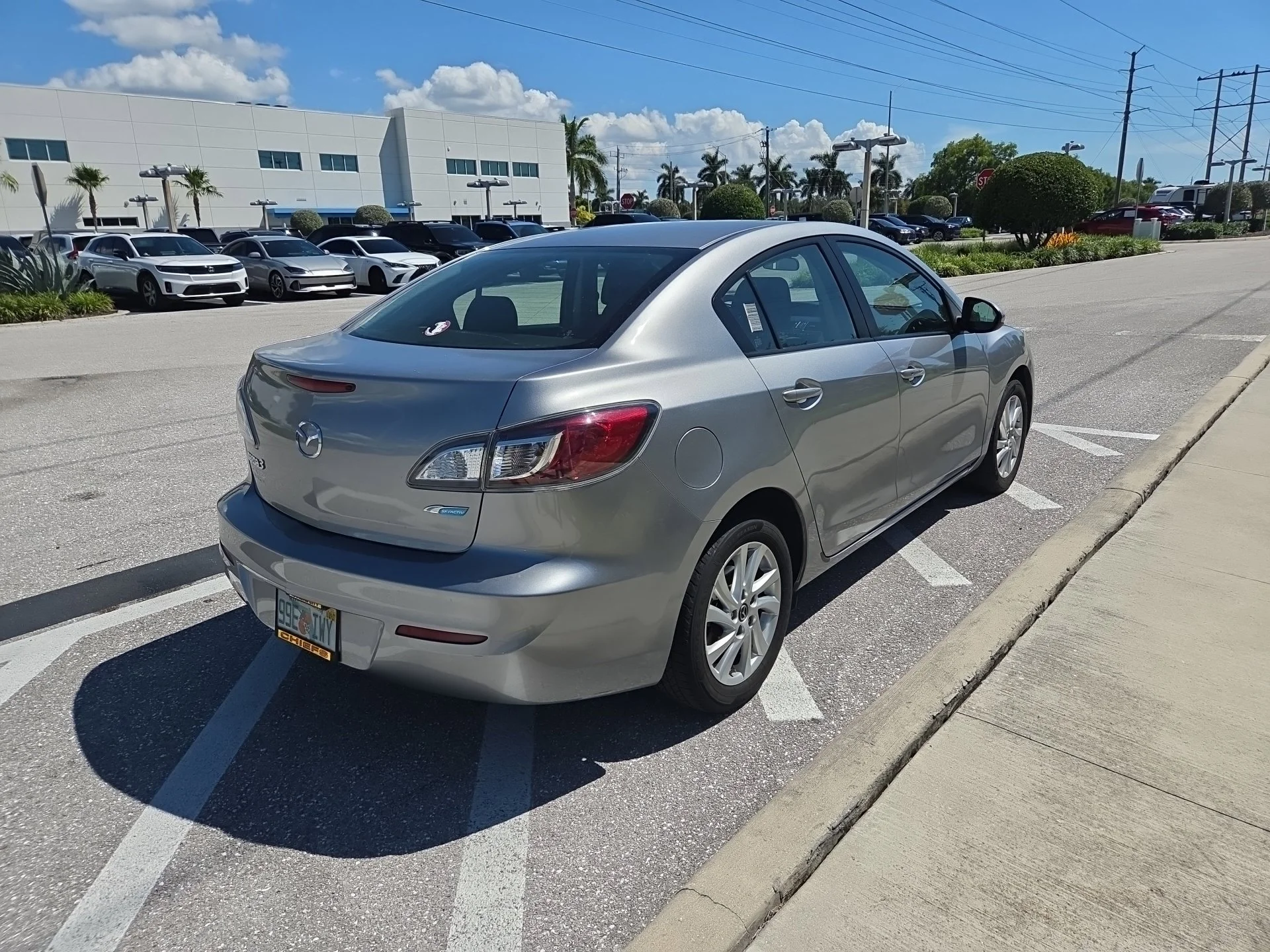 Used 2013 Black Mica Mazda i Touring image 7