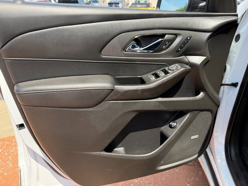 Used 2023 Summit White Chevrolet Premier image 9