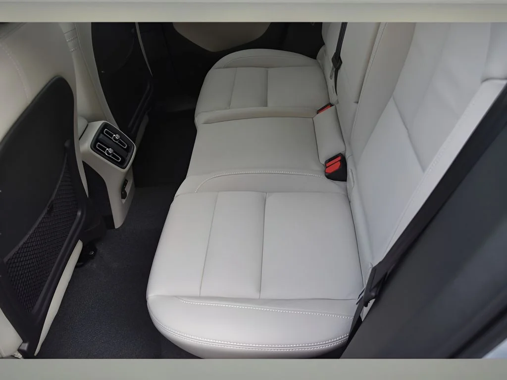 Used 2026 Cloud Blue Volvo Plus image 14