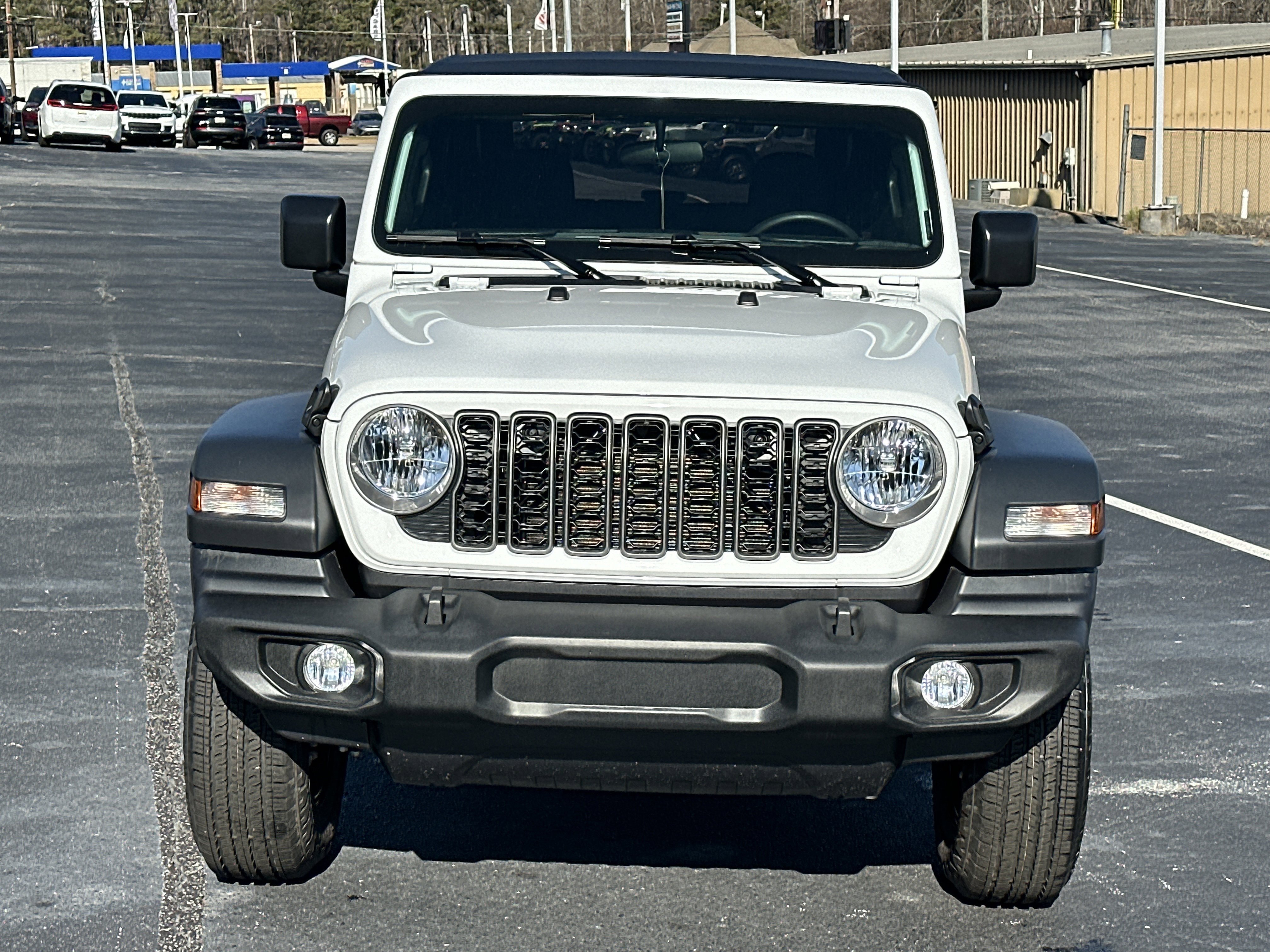 New 2026 Bright White Clear-Coat Exterior Paint Jeep Sport image 3