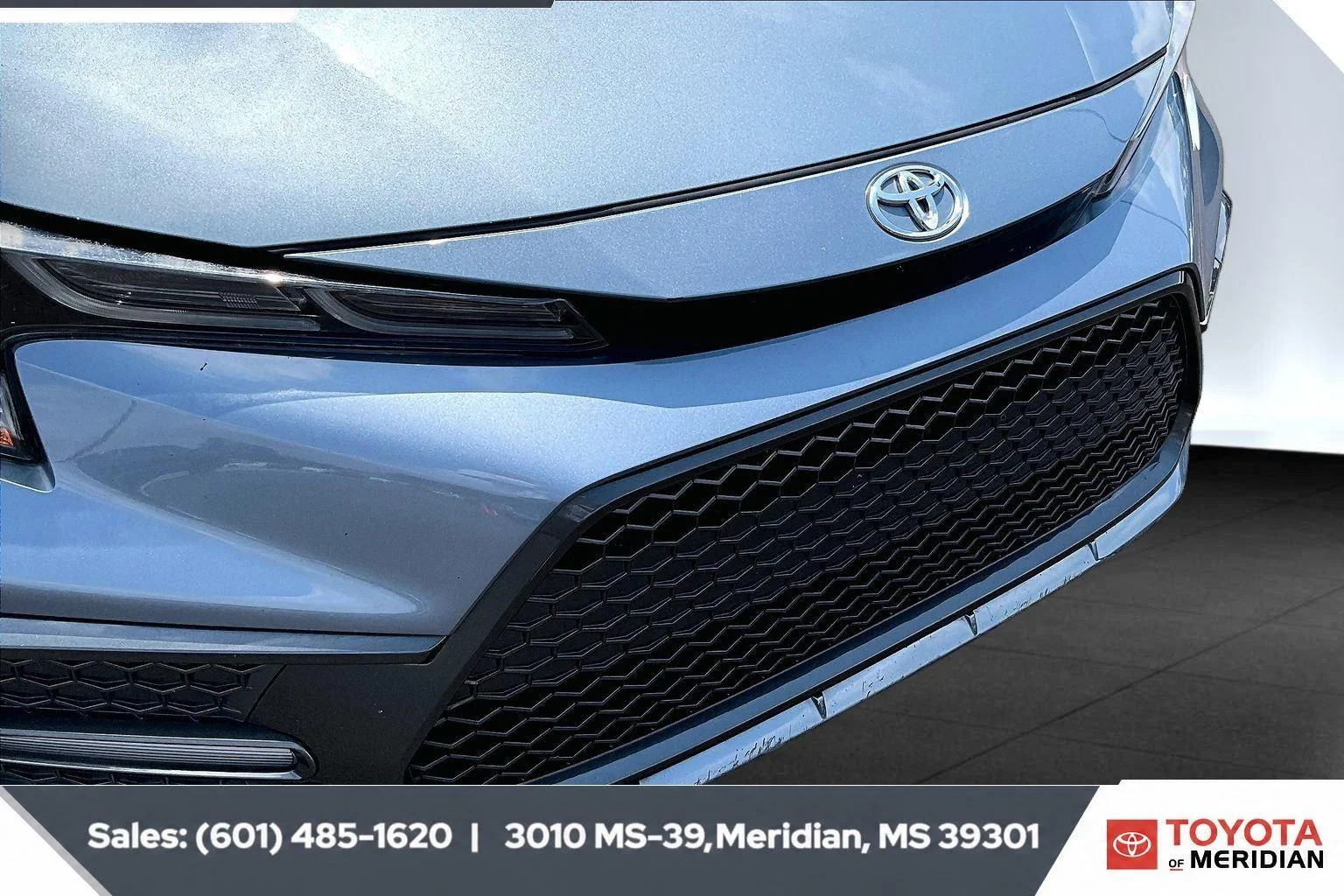 Used 2020 Celestite Gray Metallic Toyota SE image 21