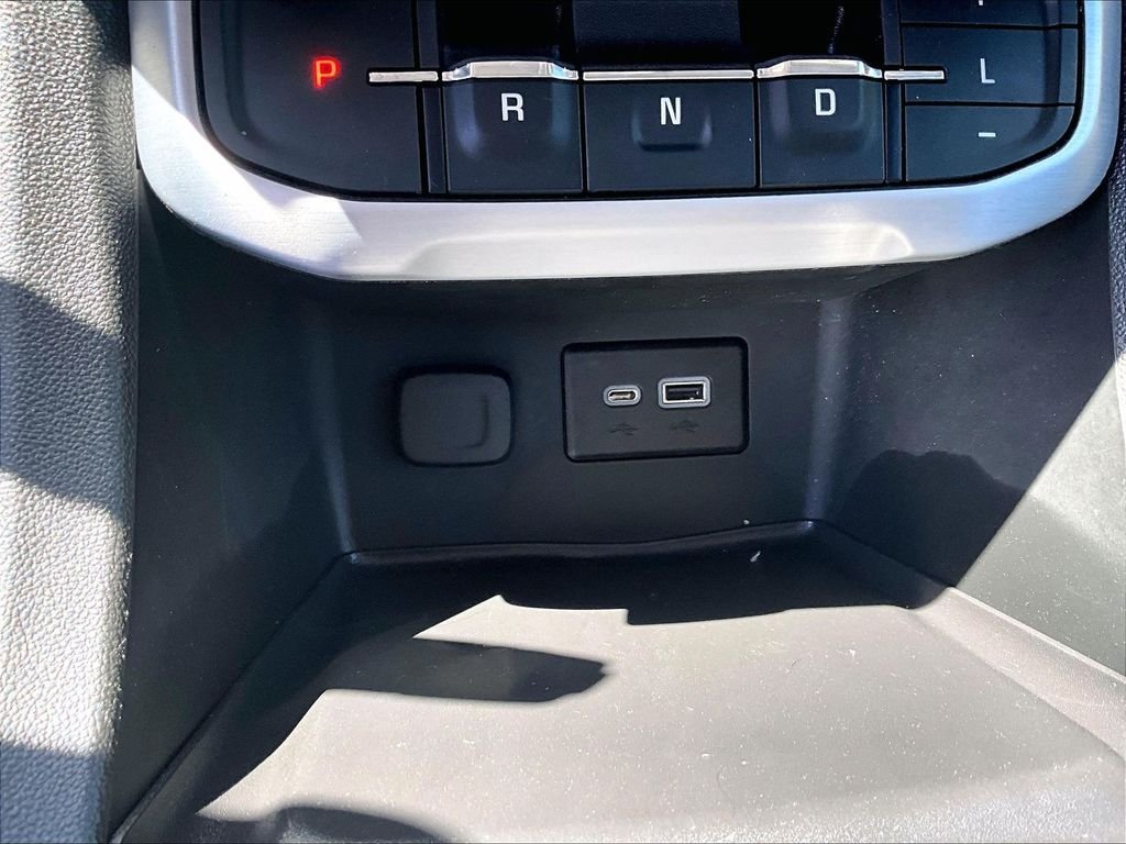 Used 2023 Volcanic Red Tintcoat GMC SLE image 27