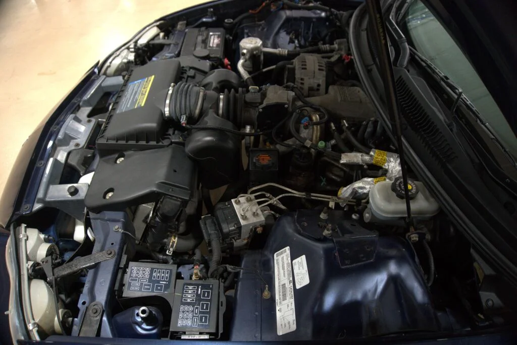 Used 2001  Chevrolet Base image 60