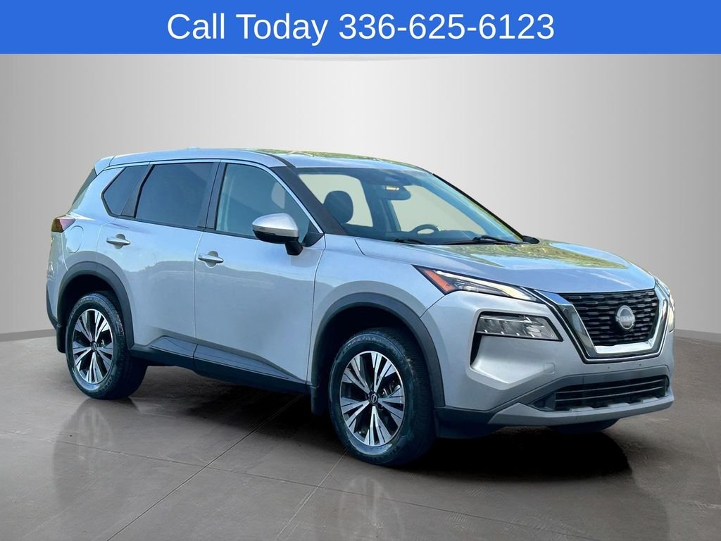 Used 2022 Silver Nissan SV image 7
