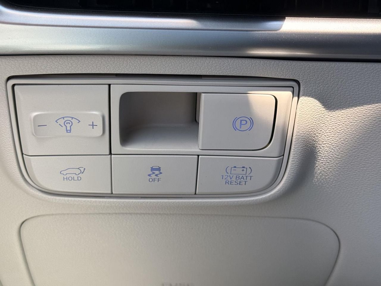 New 2026 Ecotronic Gray Hyundai SEL AWD image 29