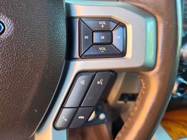 Used 2015  Ford King Ranch image 16