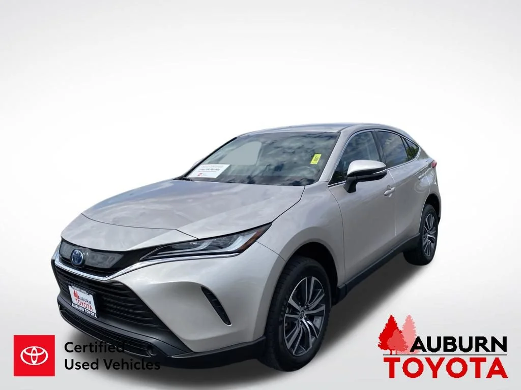 Used 2024 Titanium Glow Toyota LE image 4