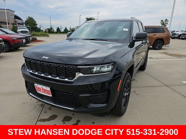 2026 Jeep Grand Cherokee Laredo X