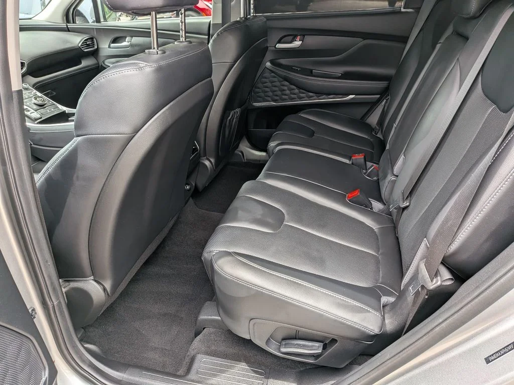 Used 2023 Silver Hyundai SEL image 26