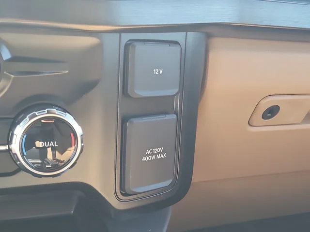 New 2026 White Metallic Ford Lariat image 27