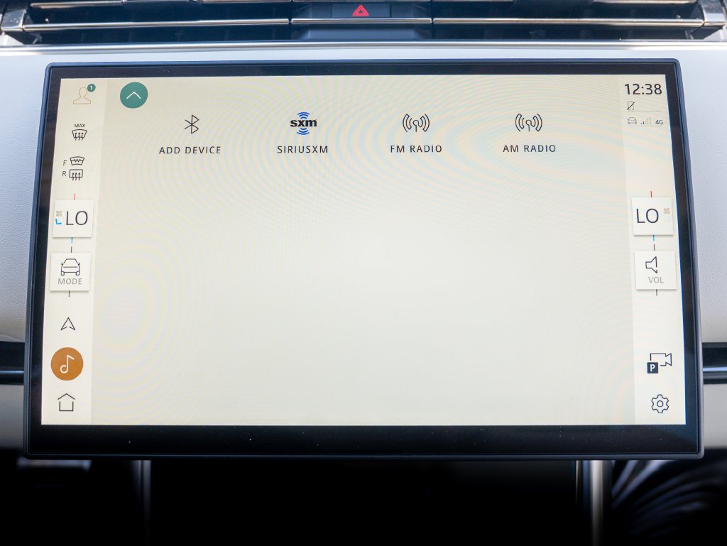 2025 Land Rover Range Rover SE - Photo 32