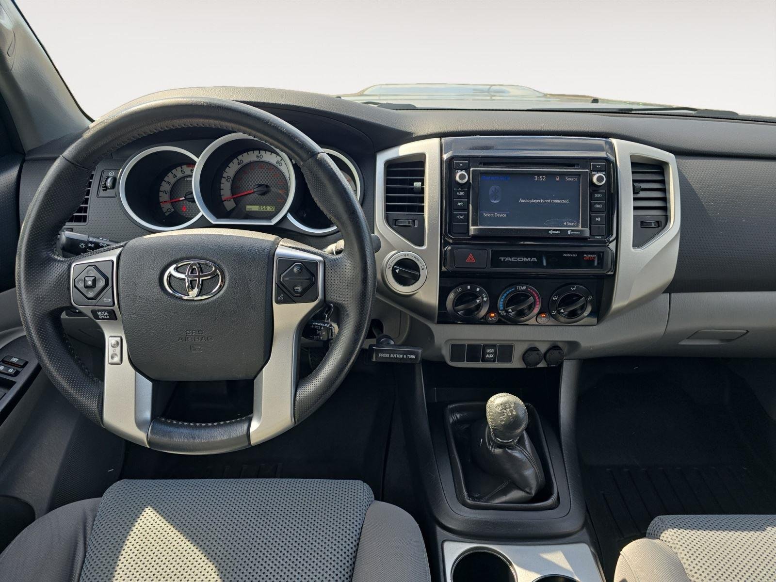 Used 2015 Silver Sky Metallic Toyota BASE image 9