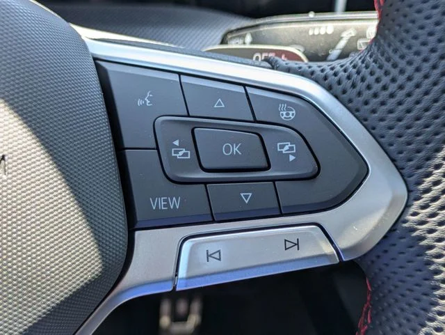 New 2026 Black Volkswagen 2.0T SE image 27