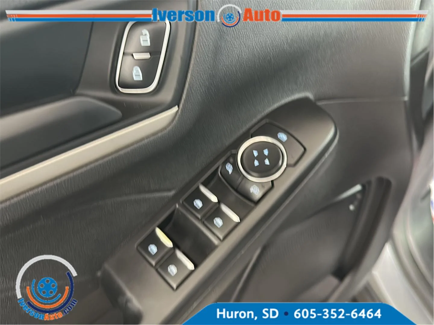 Used 2022 Iconic Silver Ford S image 15