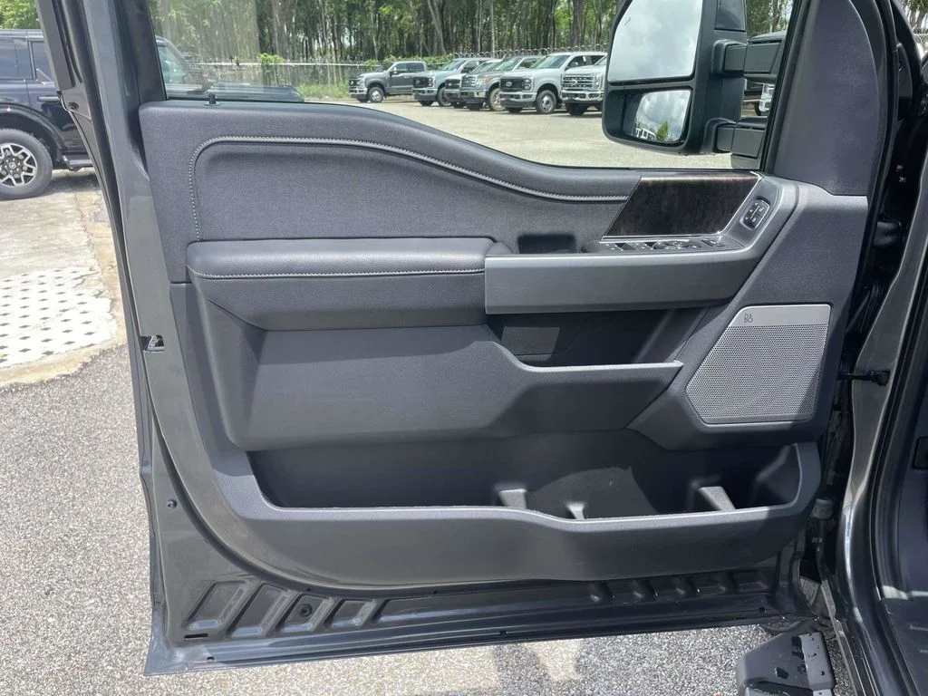 New 2026 Gray Ford Lariat image 15