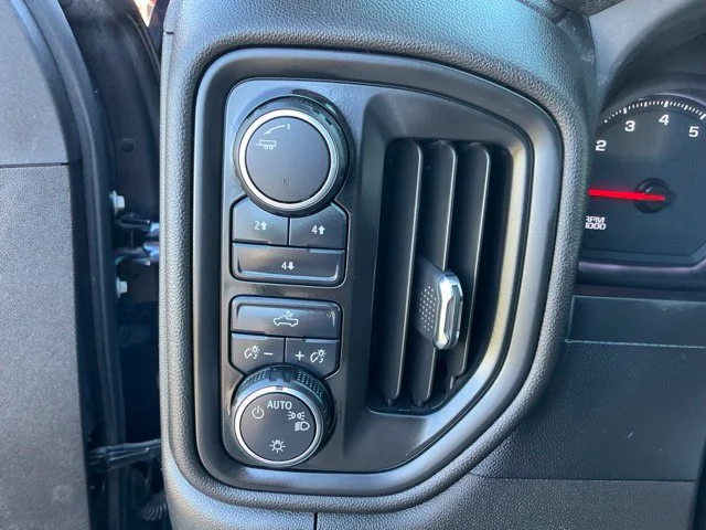 Used 2023 Blue Metallic Chevrolet Custom image 28