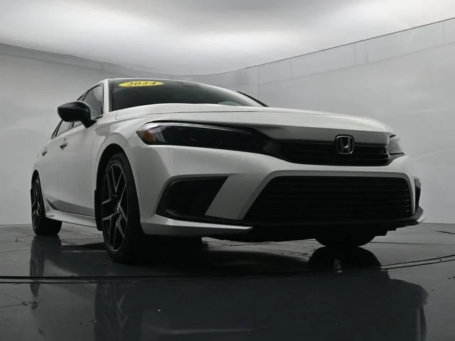 Certified Used 2024  Honda Sport image 32