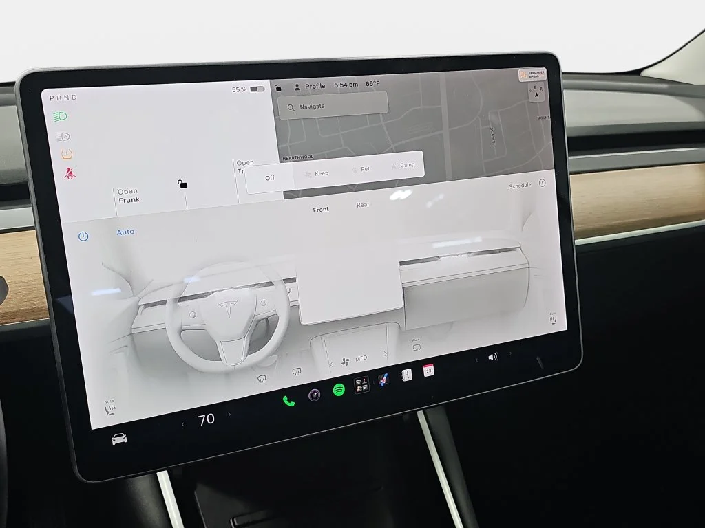 Used 2020  Tesla Long Range image 25