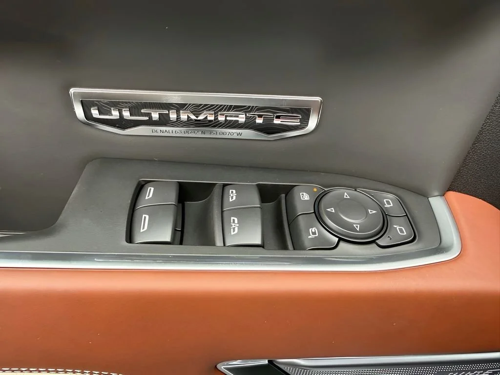 New 2026 Glacier White Tricoat GMC Denali Ultimate image 31
