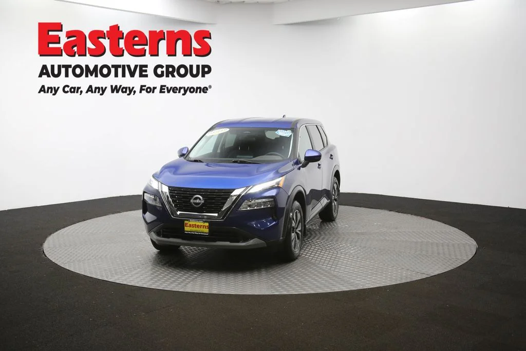 Used 2022 Blue Nissan SV image 52