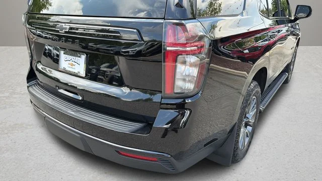 Used 2024 Black Chevrolet Z71 image 39