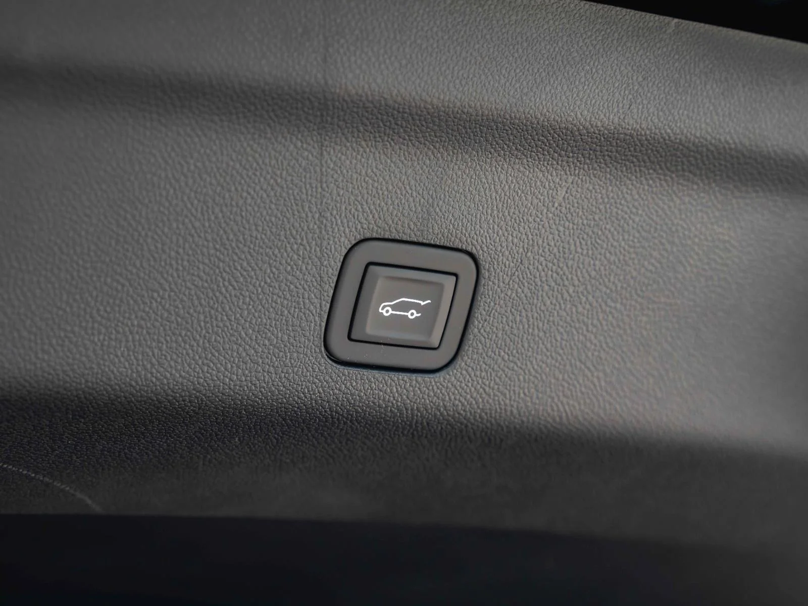 New 2026 Black Chevrolet High Country image 66
