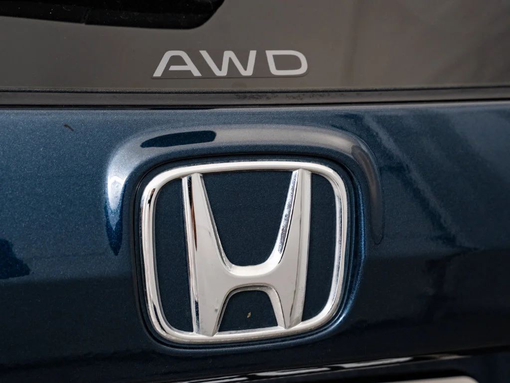 Used 2025 Canyon River Blue Metallic Honda Sport-L image 18