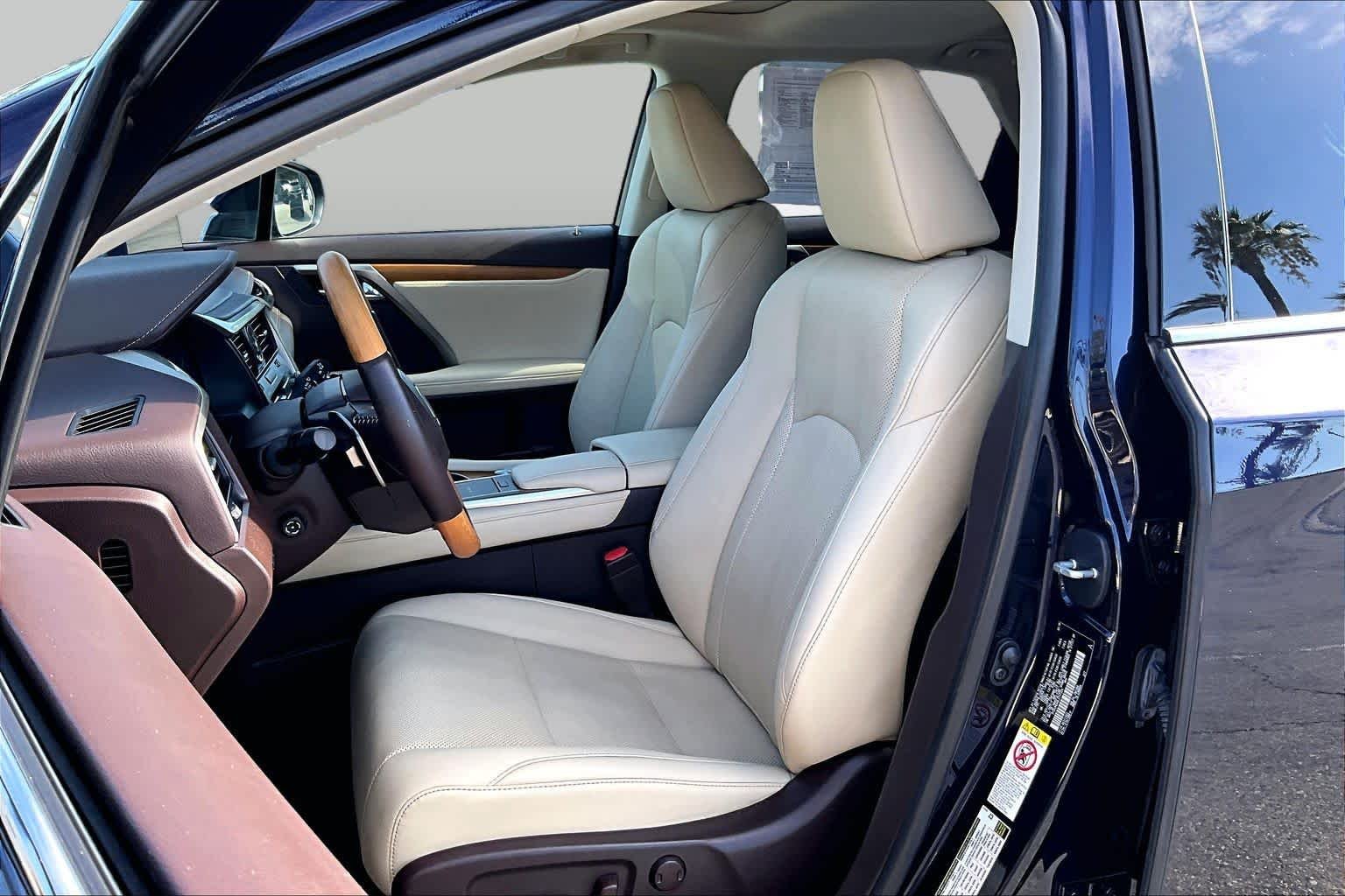 Used 2020 Nightfall Mica Lexus  image 7