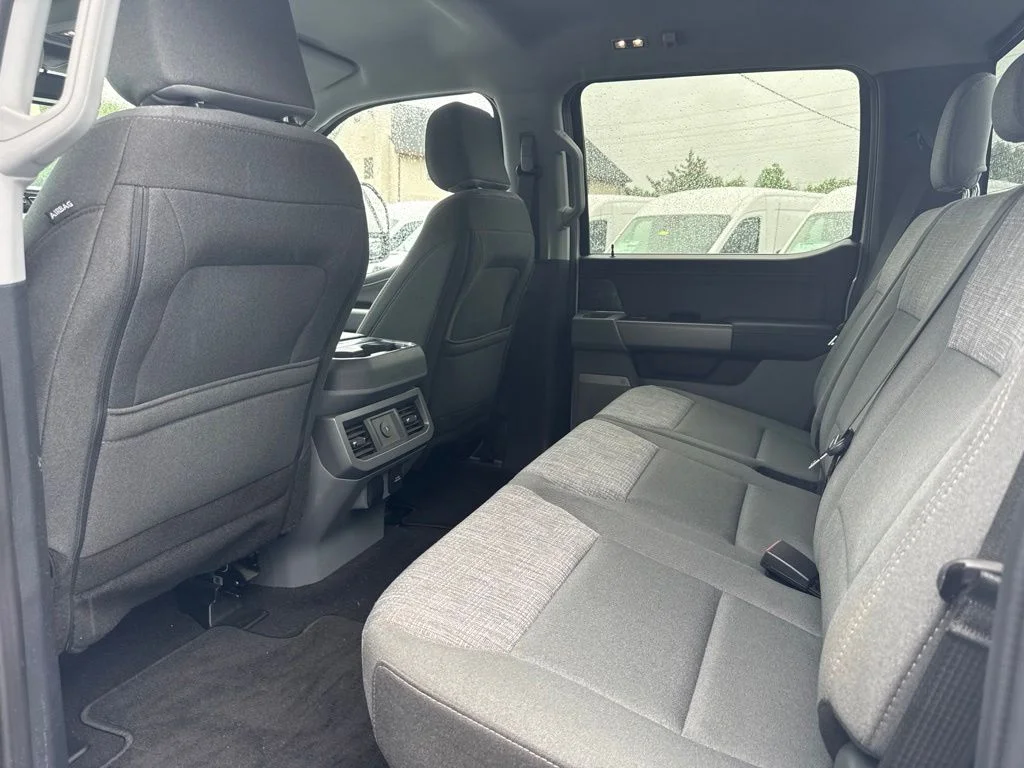 Used 2024 White Ford XLT image 10
