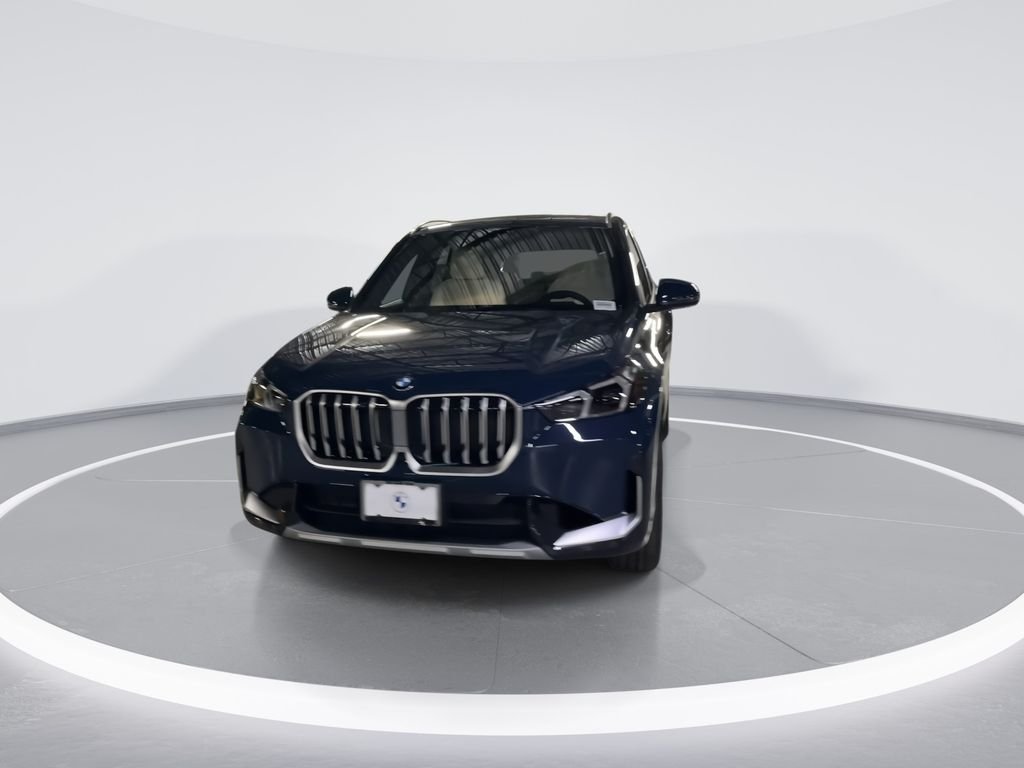 Used 2026 Blue BMW xDrive28i image 3