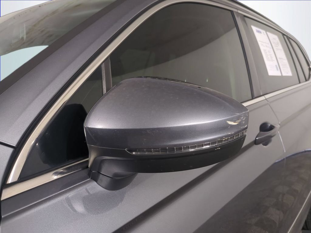 2020 Volkswagen Tiguan SE - Photo 12